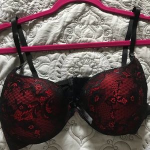 Sexy red/black lace pushup bra NWOT